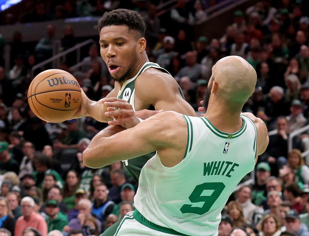 常被球迷亲 常被球迷亲